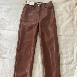 BNWT Aritzia Melina Pant in brown patina